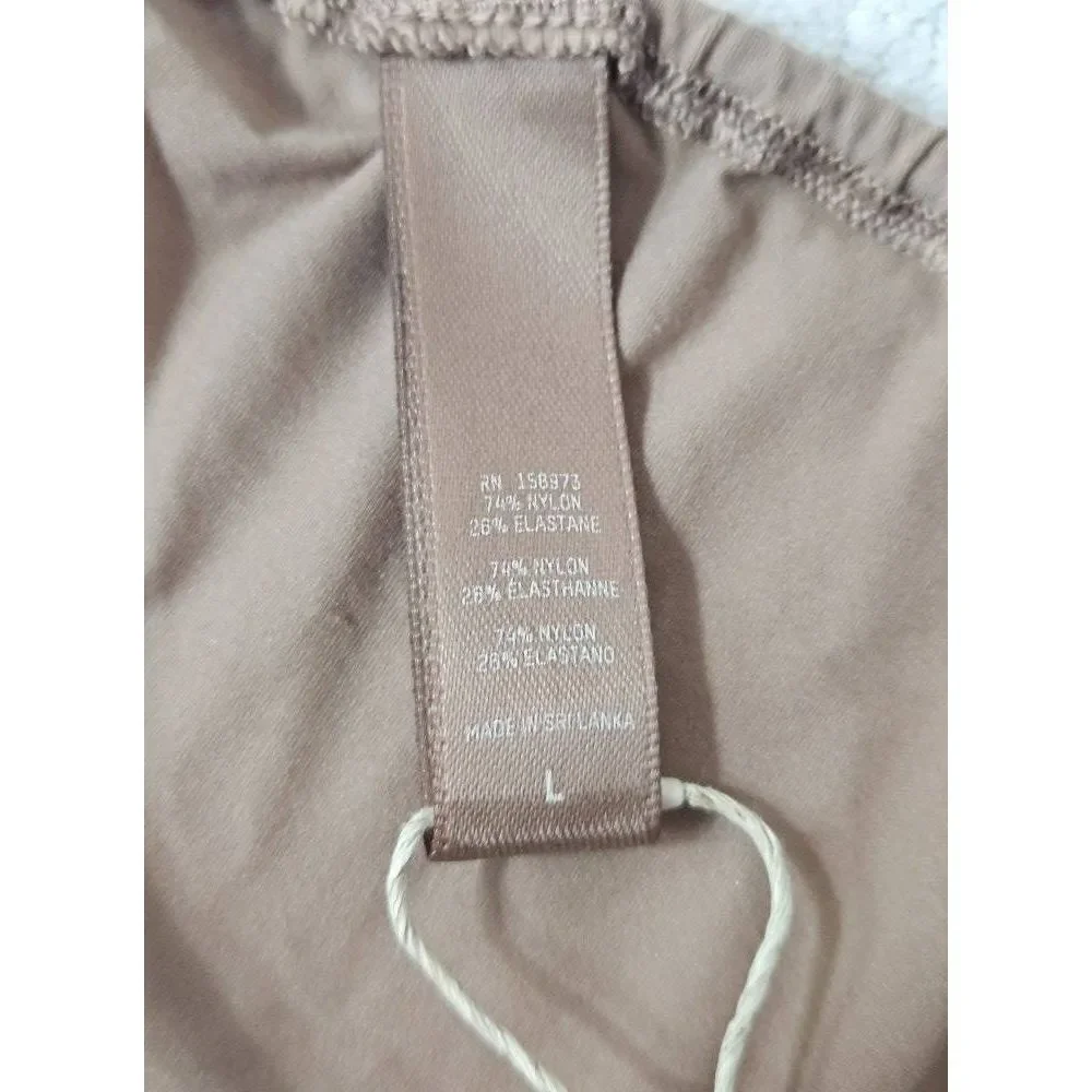 Skims panty Nwt